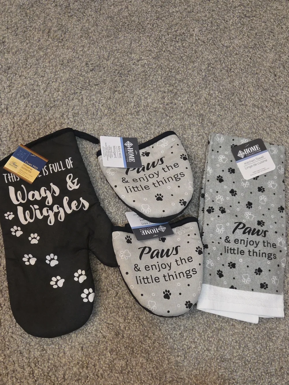 Wags & Wiggles Dog Paw 4 Piece Oven Mitt Set - Black & Gray